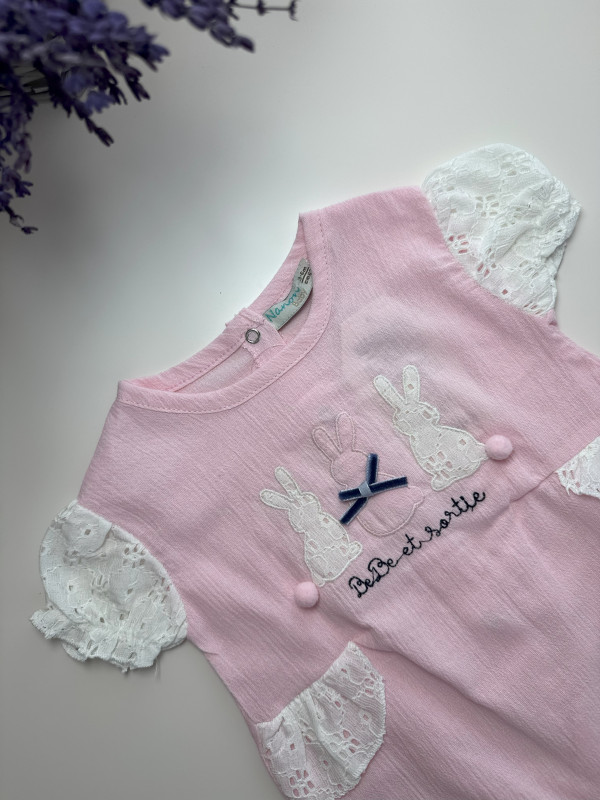 Kız Bebek Tavşan Nakışlı Güpürlü Tulum